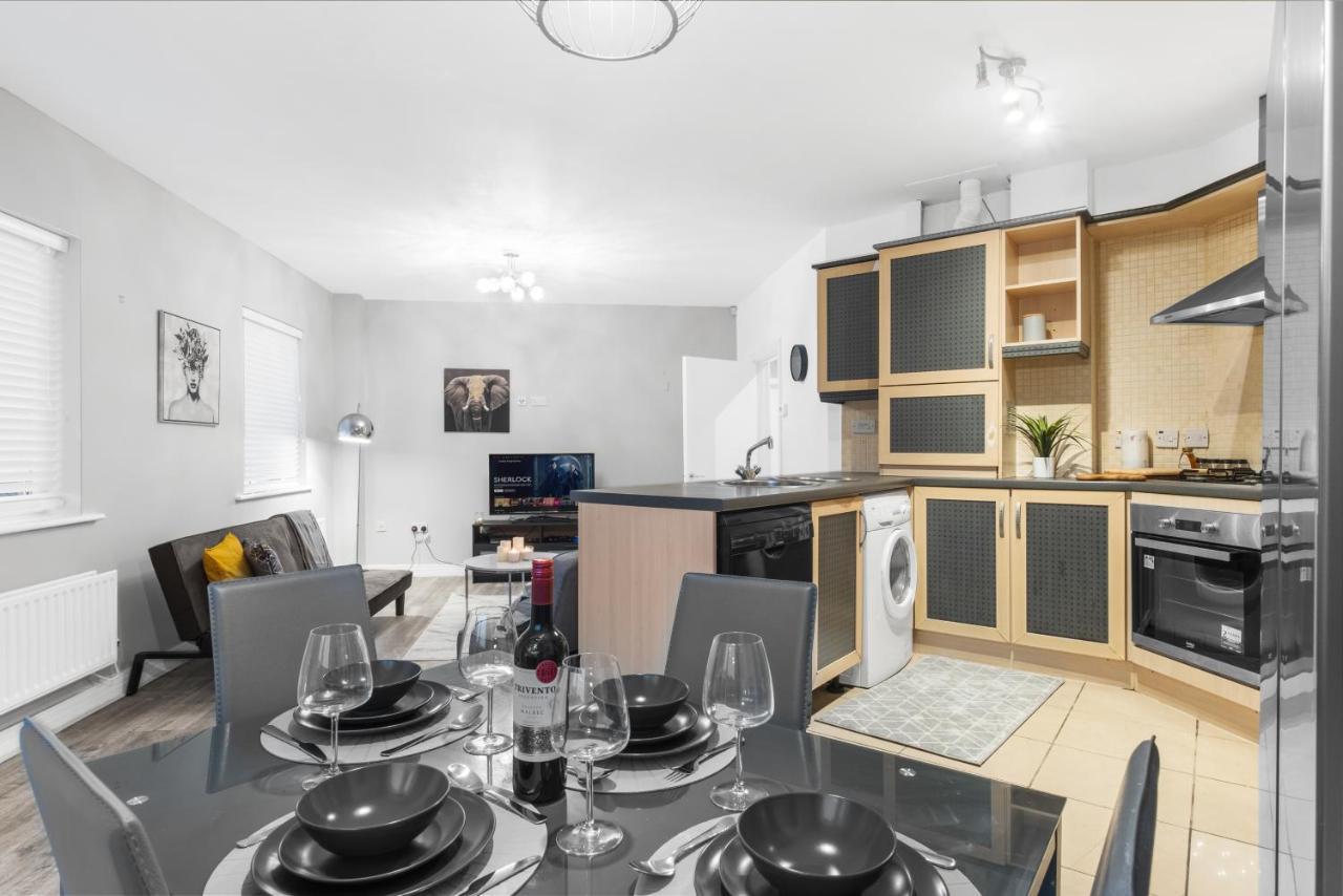 Birmingham, Modern 2 Bedroom, Free Parking Spaces, Free Wi-Fi And Netflix Exterior foto
